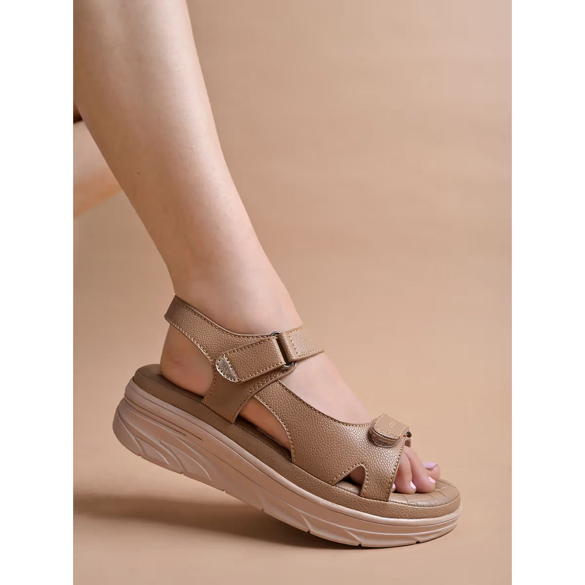 Shoetopia Comfortable Tan Doctor Sole Sandals for Women